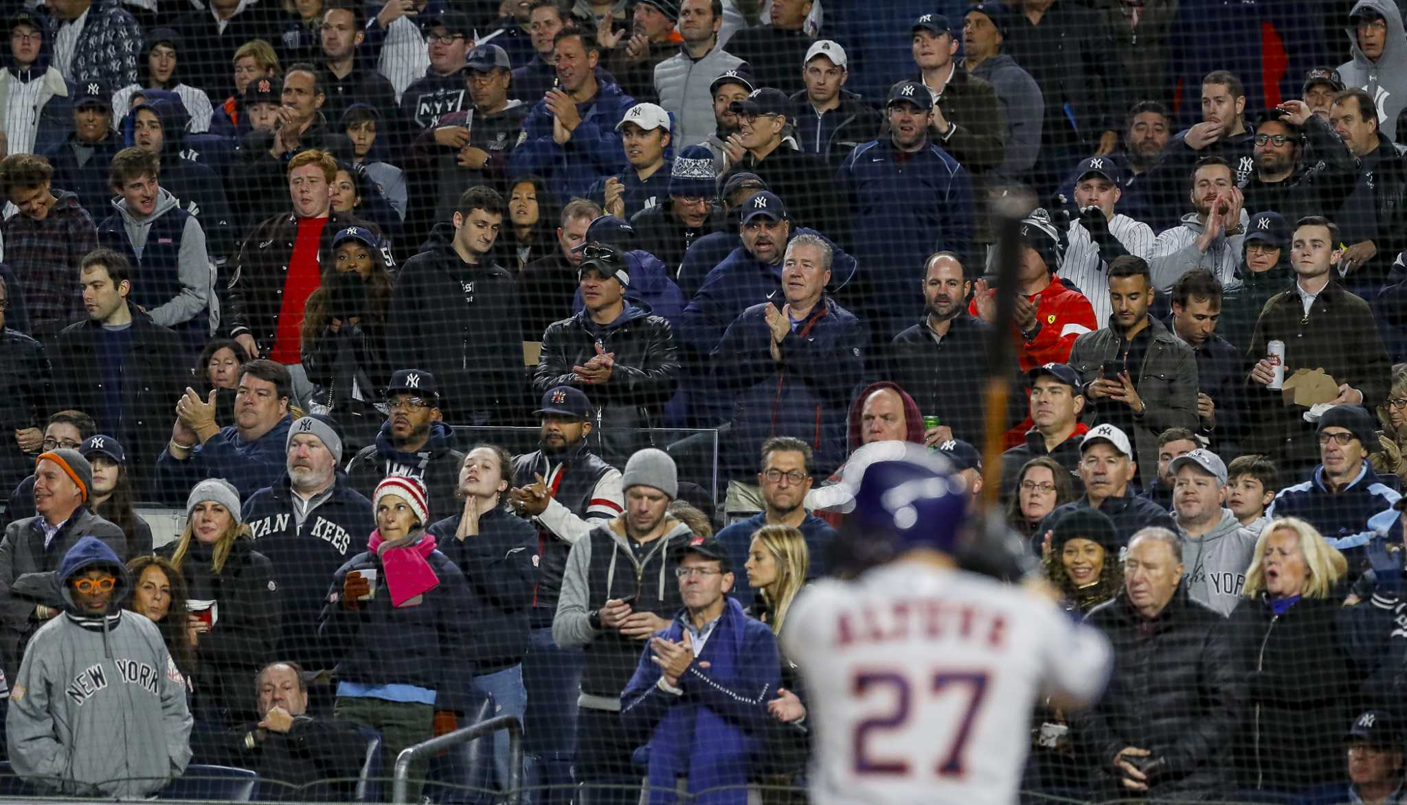 Yankees fans welcome Astros back to New York with trash cans