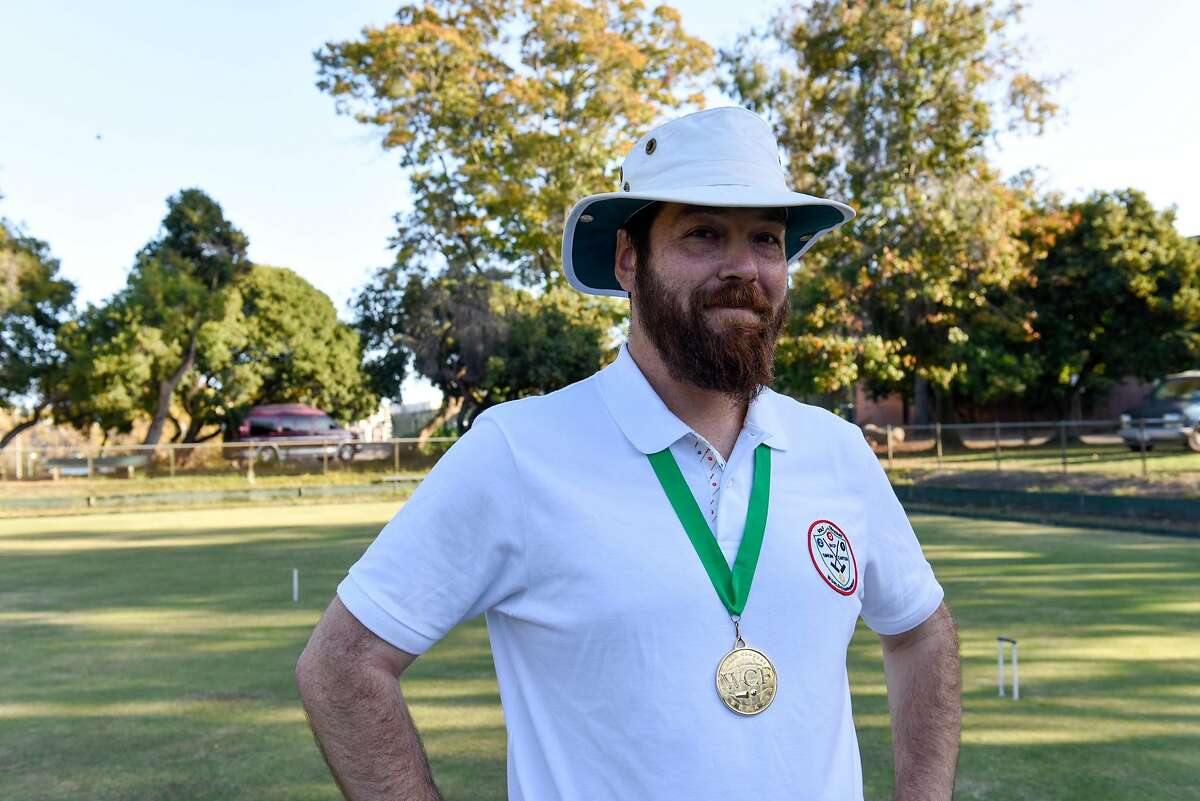 World champ croquet player shows up in Oakland. Mobs do not materialize