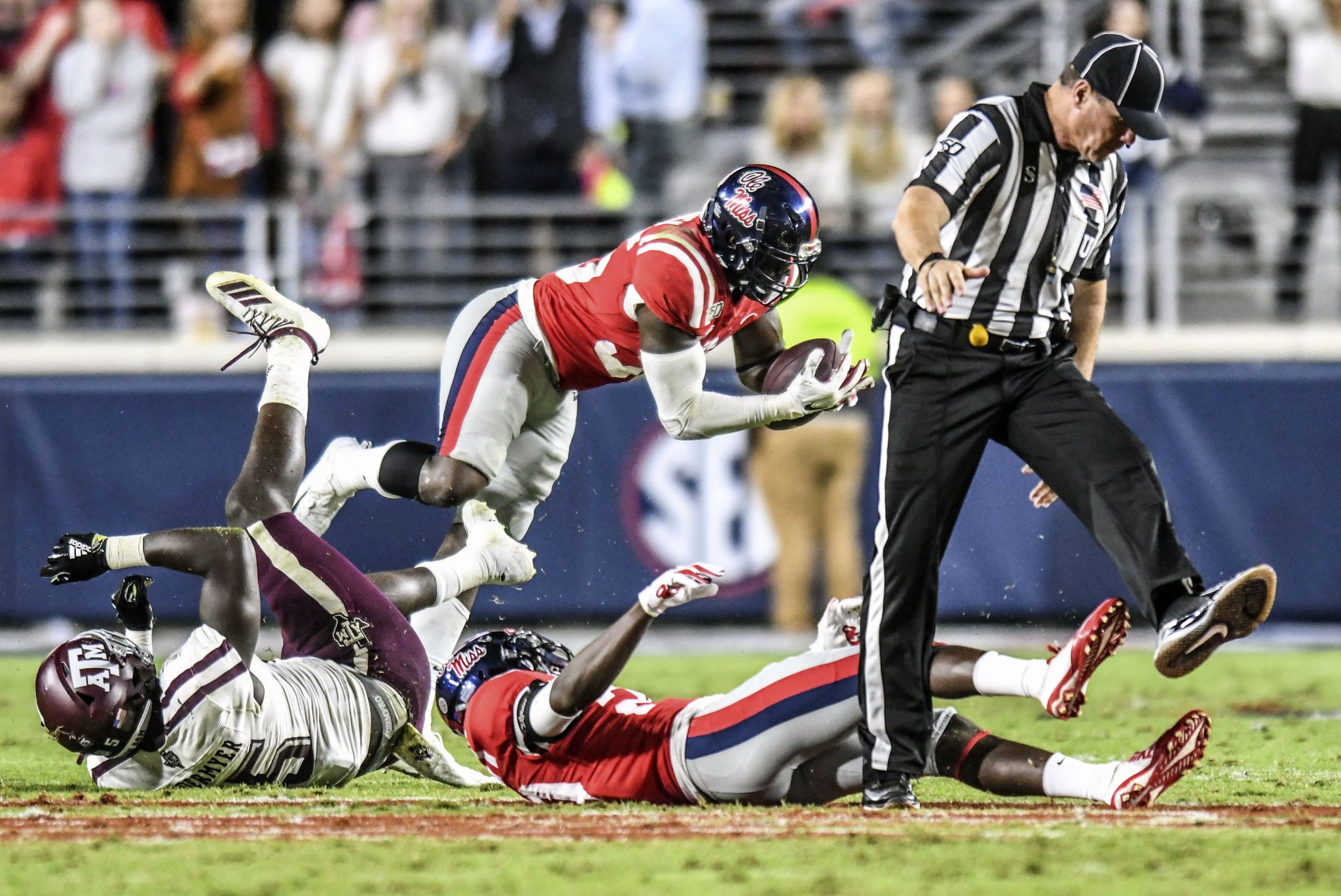 Texas A&M tight end Jalen Wydermyer (85) celebrates with Isaiah