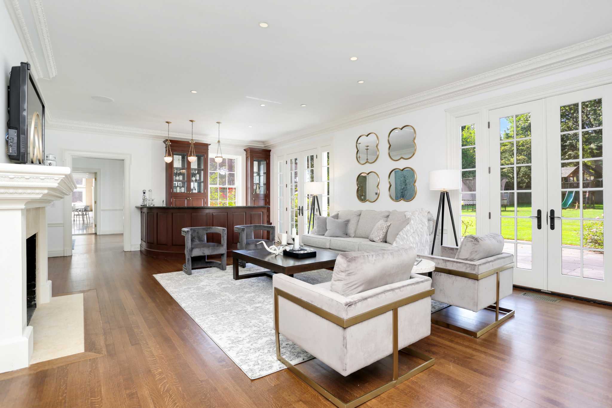 Luxury Market Listings Afford Bar Areas In Public And Family Rooms