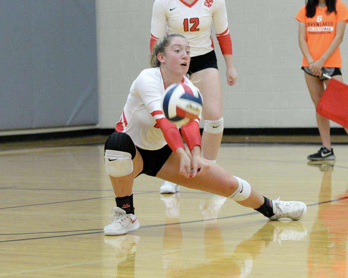 Katy volleyball holds second place in 196A, clinches playoff spot