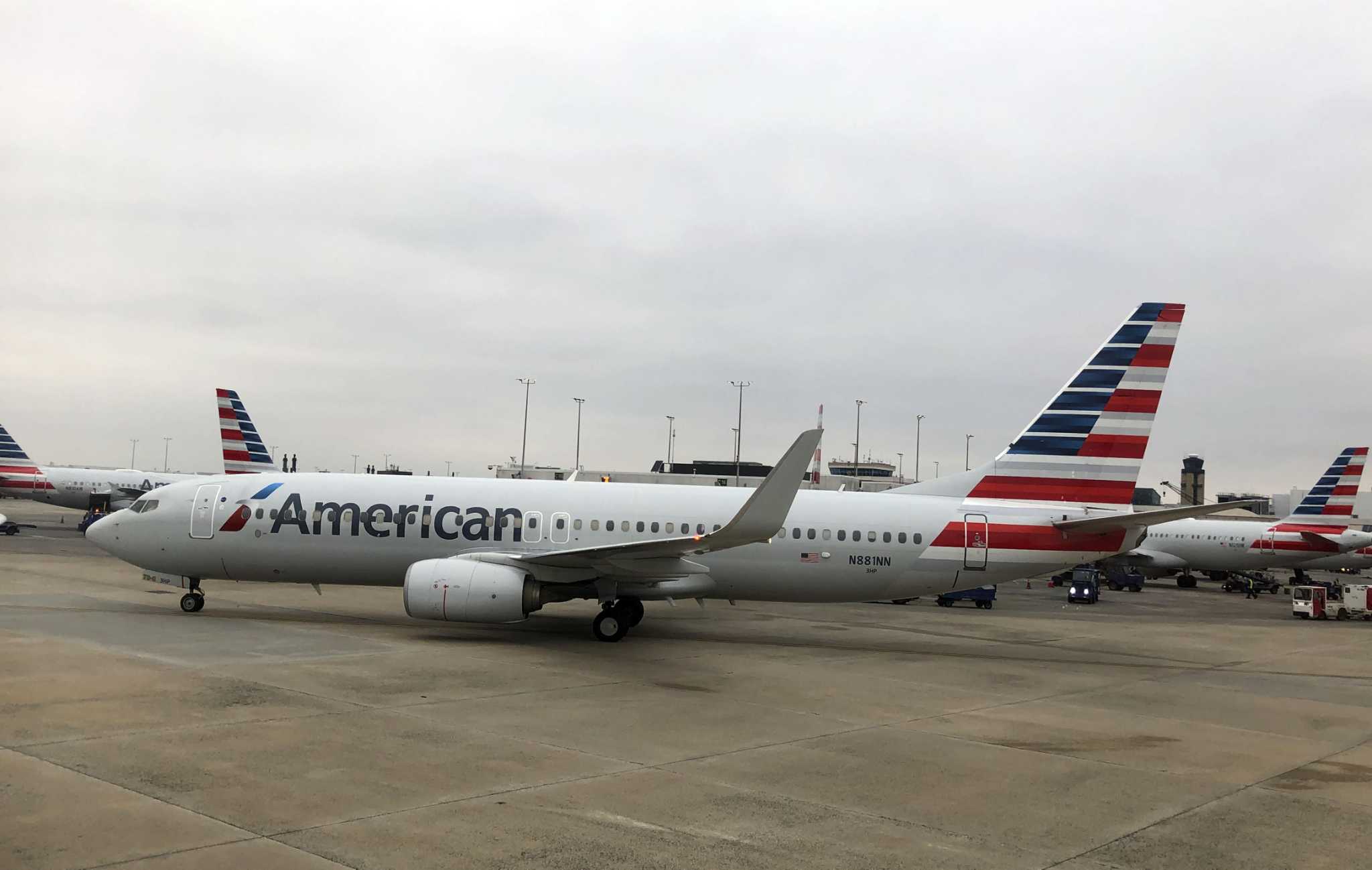 American Airlines Overhauls Its Fleet The Result Less Legroom Smaller Restrooms Expressnews Com,Valentines Day Romantic Hotel Decorations