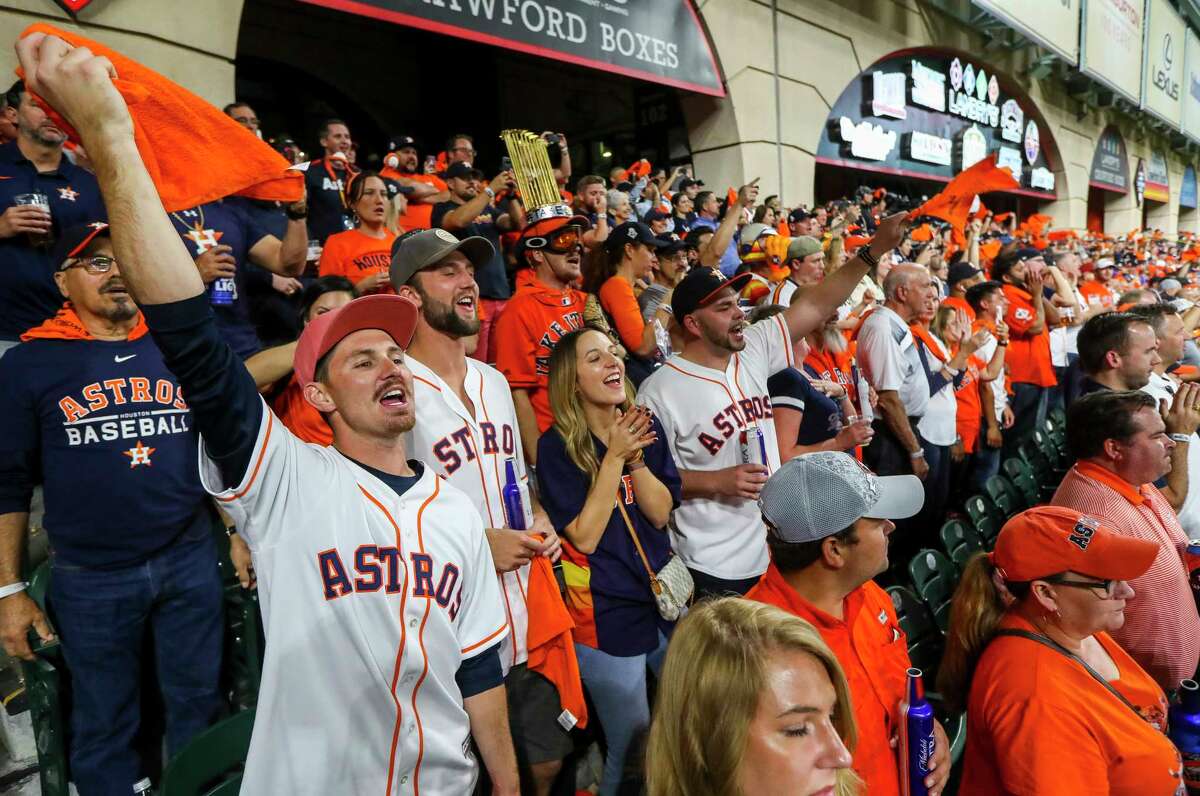 Yankees Fans Shout 'Hurricane Harvey' At Astros Fans: Report