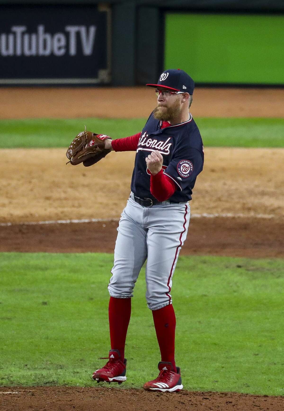 Astros drop Game 1 of World Series to Nationals