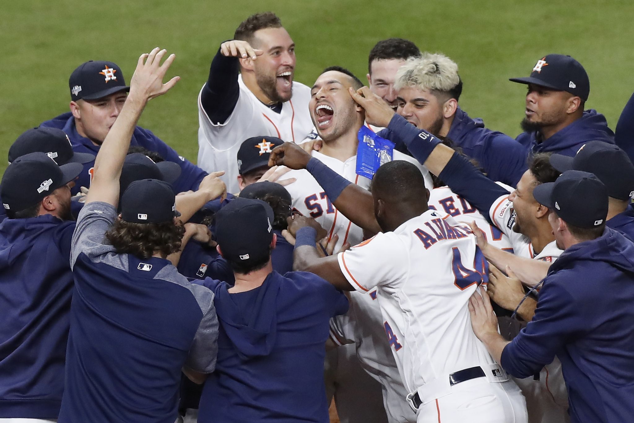 Jose Altuve, Yuli Gurriel hit grand slams, Astros beat Seattle 10-6