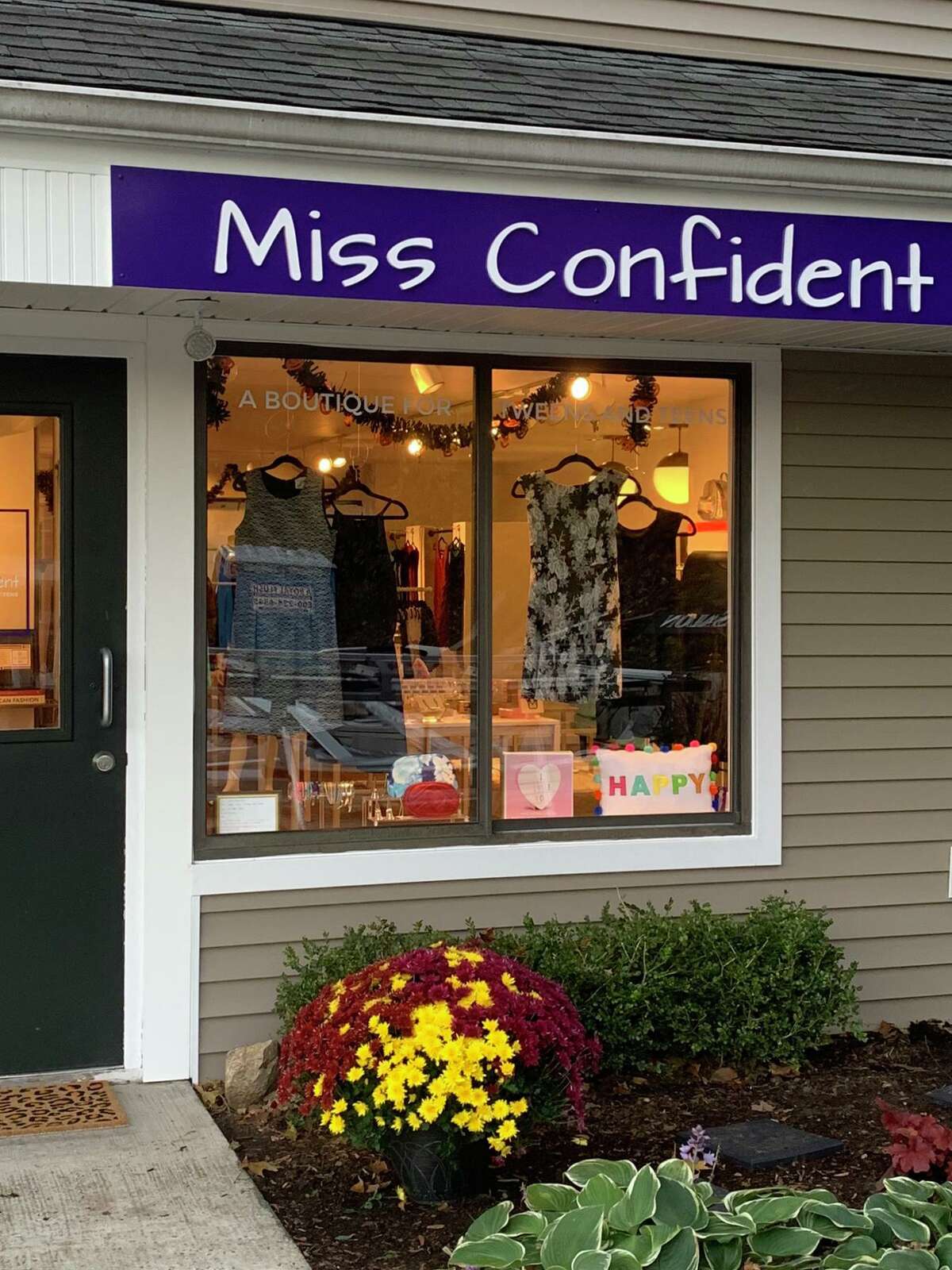 Miss Confident, a new boutique for tweens and teens, has opened in Ridgefield.