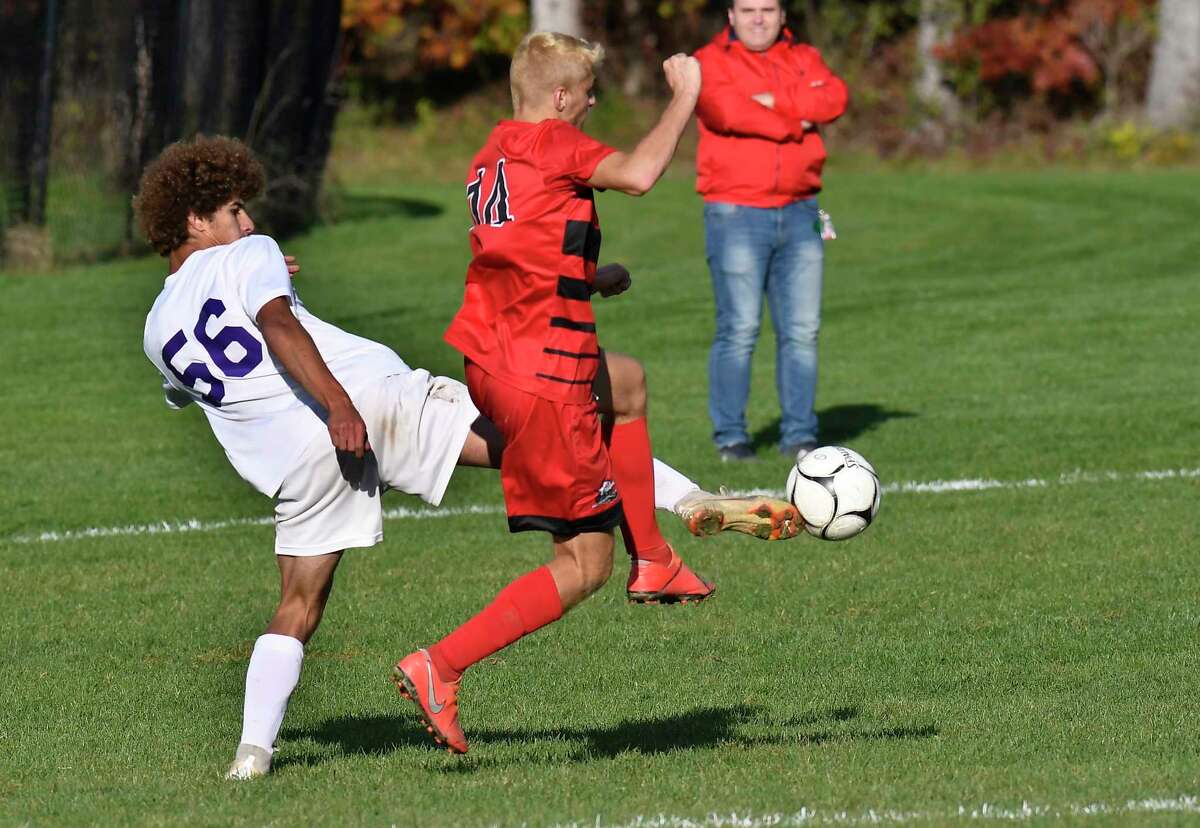 Ballston Spa boys' soccer tops Guilderland in sectionals