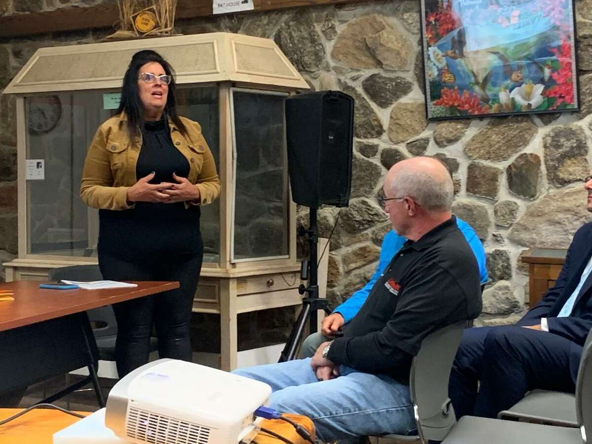 Ansonia looks to expand business, road repairs in State of the City address