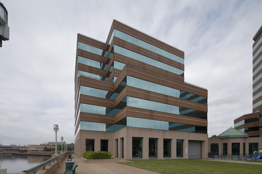 New Haven office building on the online auction block