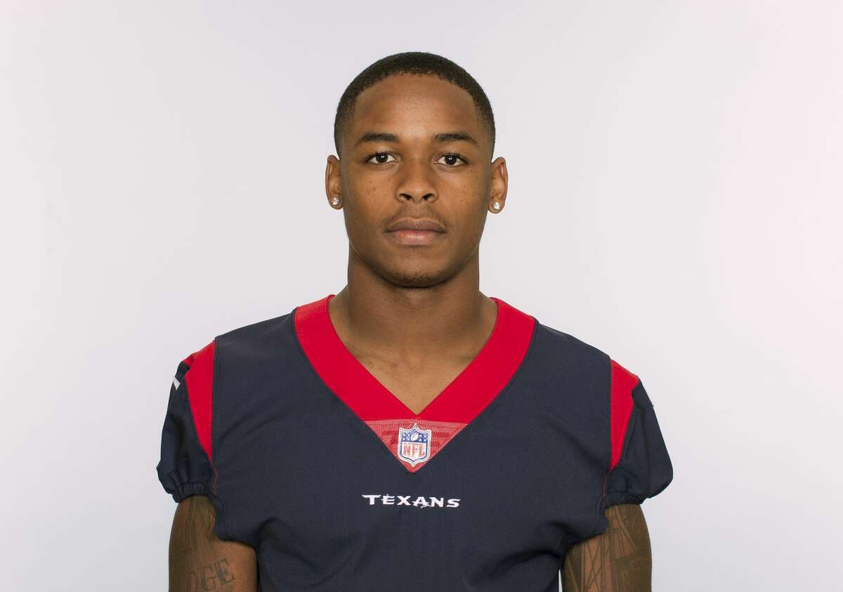 Texans re-sign Cornell Armstrong to practice squad