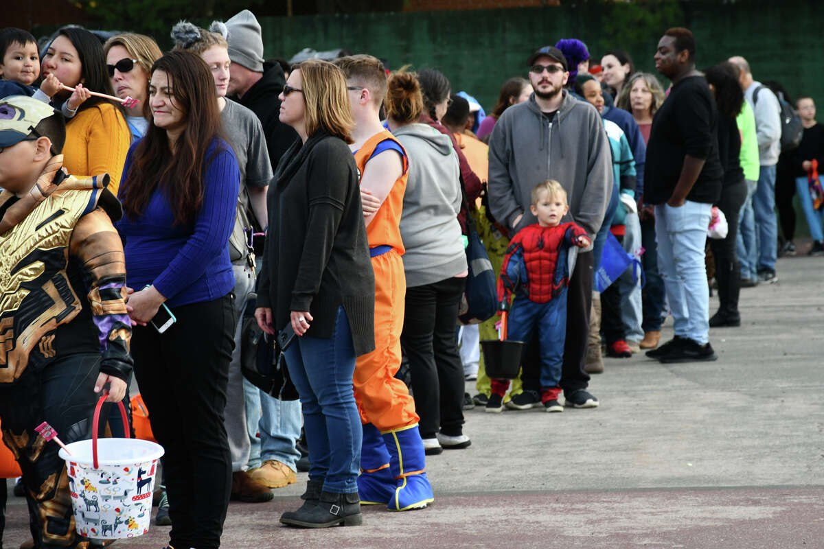 In Pictures Torrington Trunk Or Treat