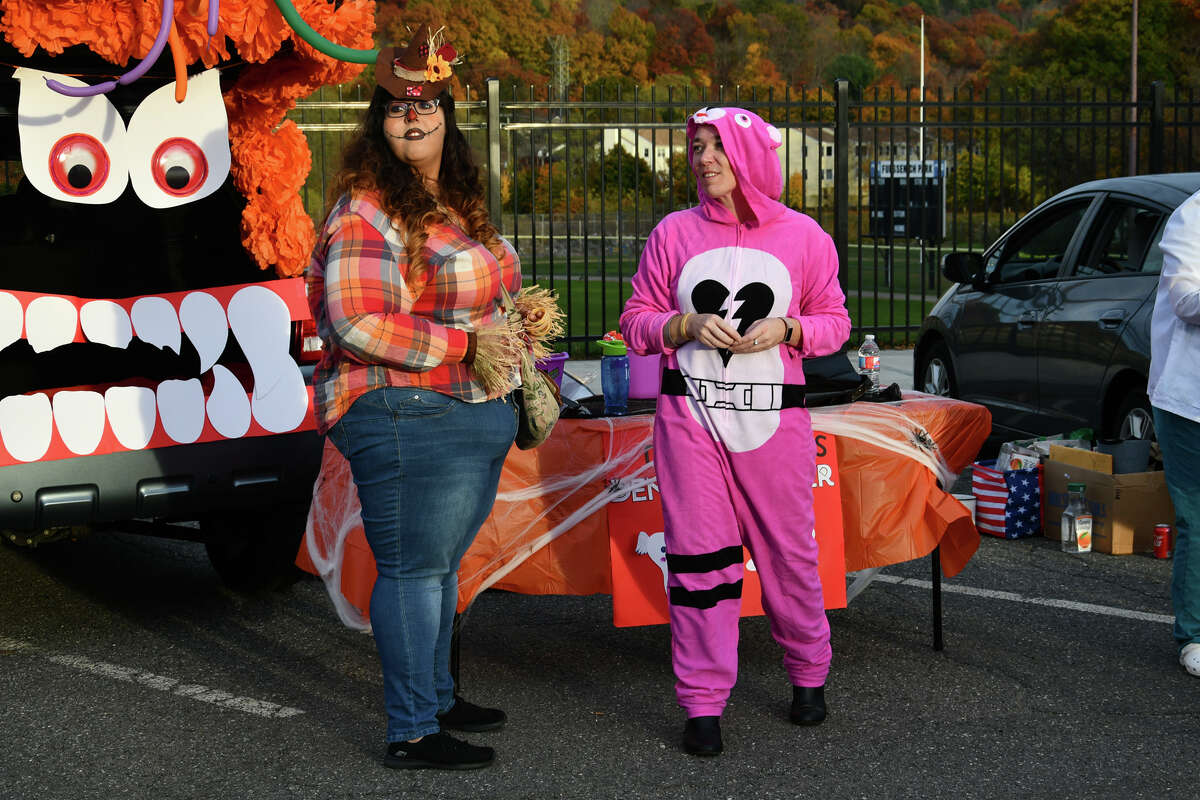 In Pictures Torrington Trunk Or Treat