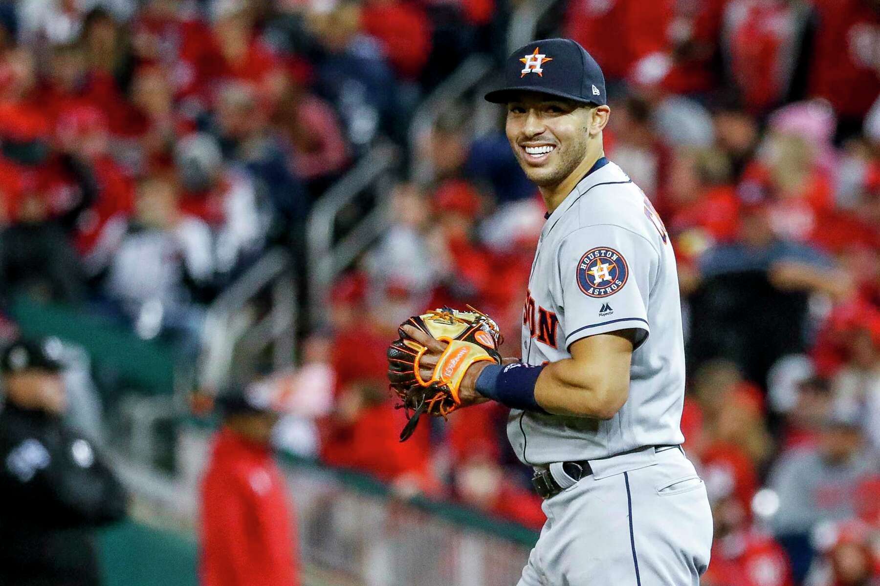 Carlos Correa's departure from Houston is now official, signs