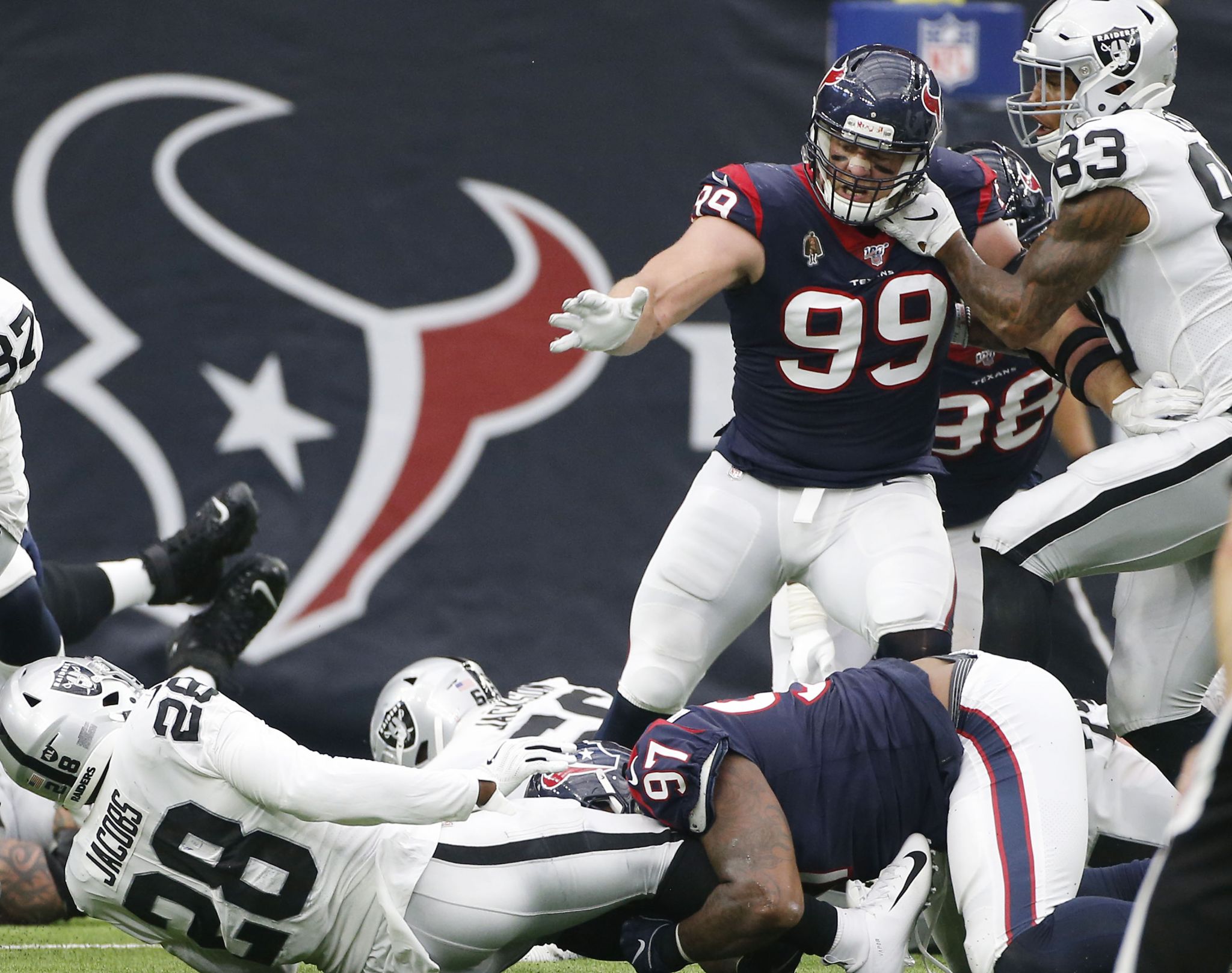 Deshaun Watson rallies Texans to win over Raiders