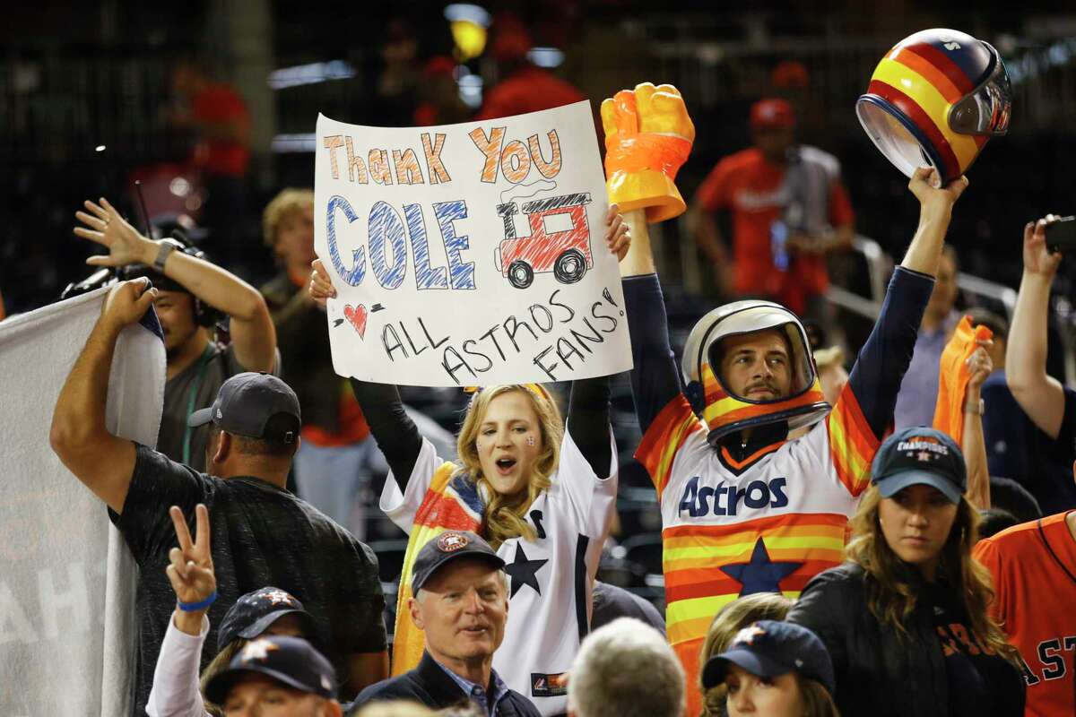 Astros Fans Turn Nationals Park Into Minute Maid Park East