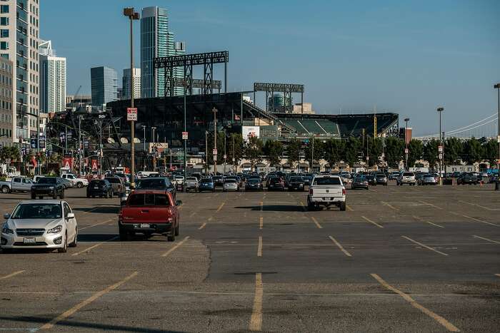 Giants claim pitcher Tyler Anderson from Rockies, cut Kyle Barraclough