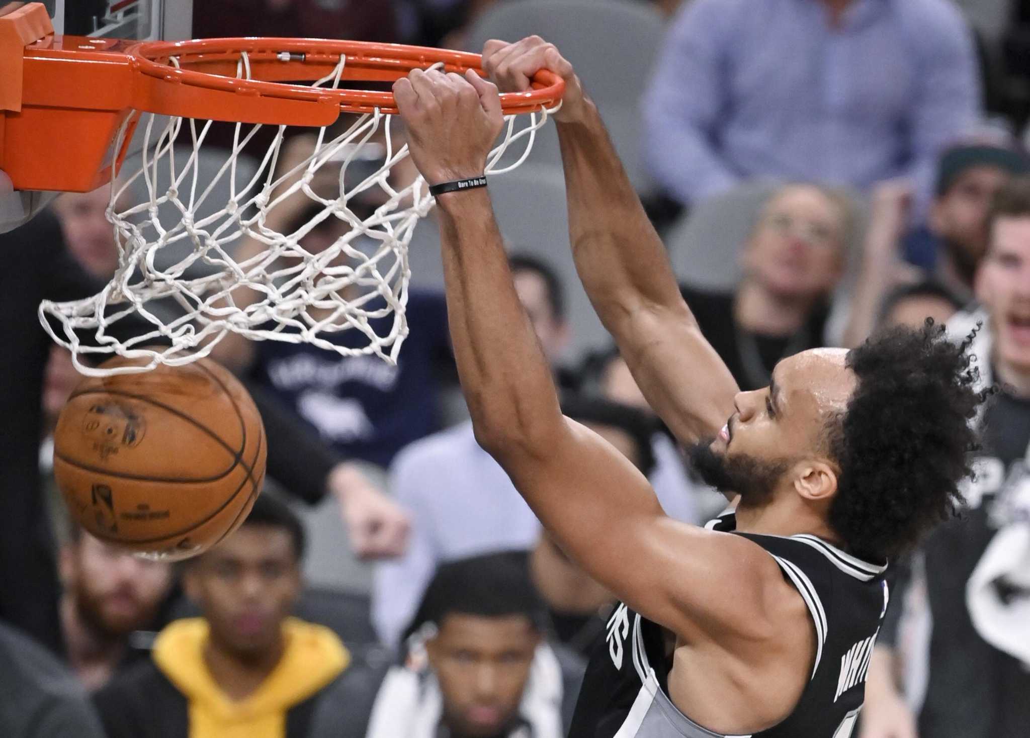 derrick white dunk