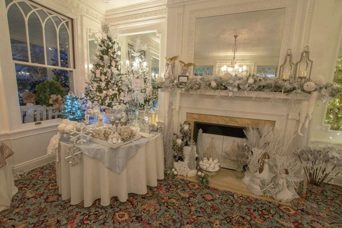 Lounsbury House will host a Champagne Preview Party for its 19th Biennial Holiday Tree Festival on Thursday, Nov. 14, beginning at 6:30 p.m. The festival runs from Nov. 15-17.