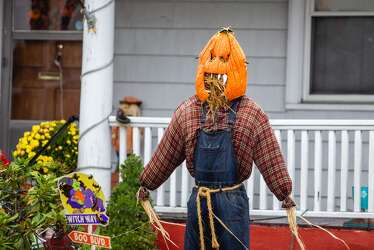 In Photos Halloween Decorations In Ct 2019