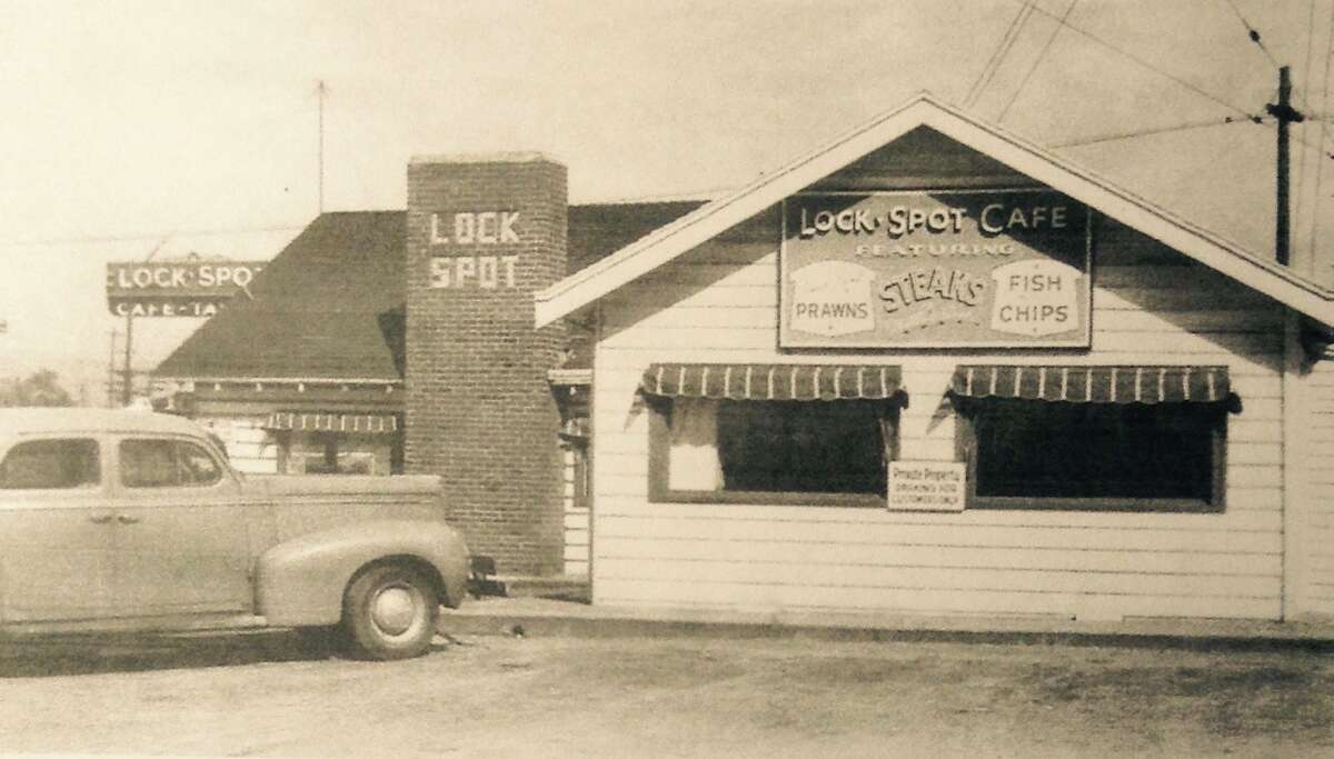 In a post card from 1932, The Lockspot Cafe reveals its original digs. Keep clicking for more photos of Ballard then and now.