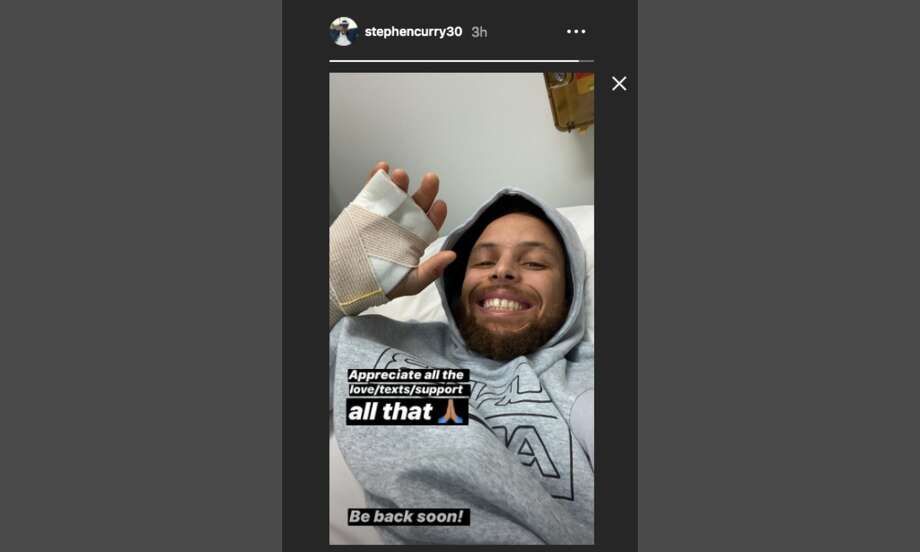 Stephen Curry holds up his bandaged hand in a recent Instagram story, after hurting it on the court Wednesday during a game against the Phoenix Suns. Photo: @stephencurry30 / Instagram