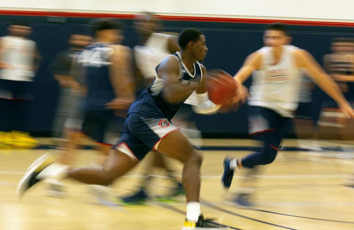 Saint Mary’s Gaels forward Malik Fitts drives to the basket as the team practices for the upcoming season, on Wednesday, Oct. 30, 2019 in Moraga, Calif.