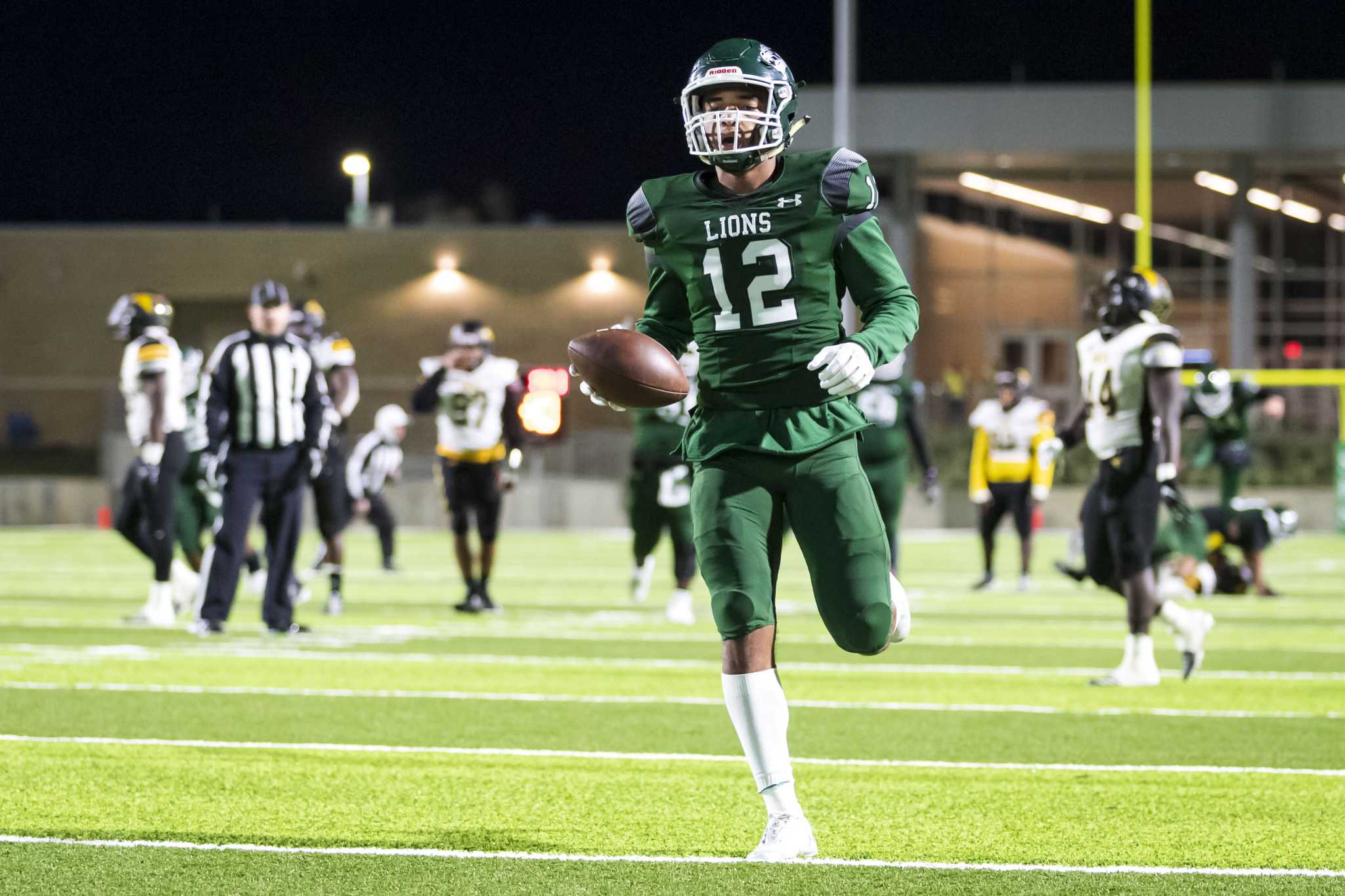 spring-opens-new-planet-ford-stadium-with-victory-over-eisenhower