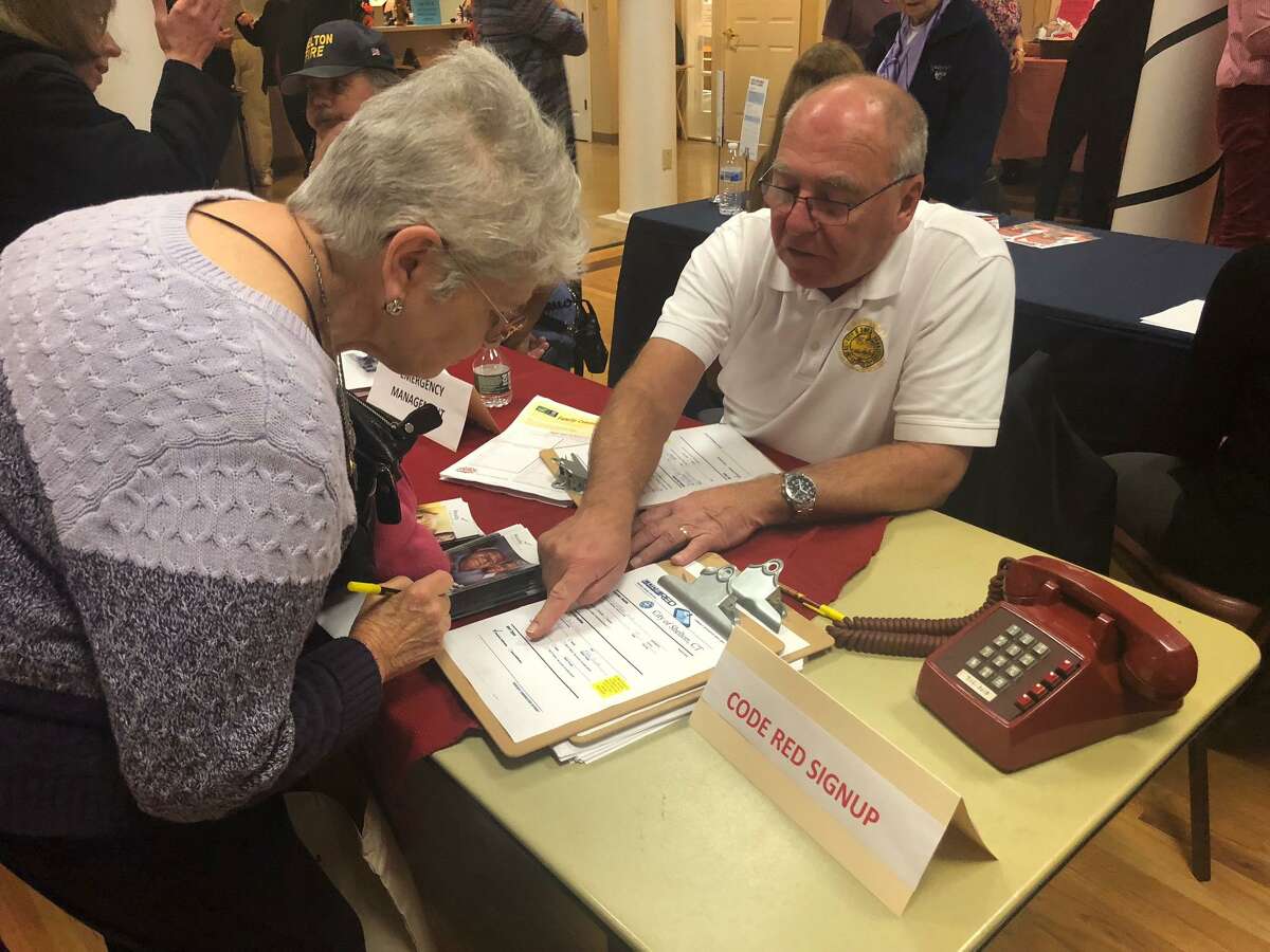 Hundreds attend Shelton senior health fair