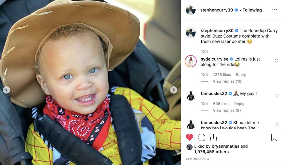Steph Curry goes as (an injured) Buzz Lightyear as his family does 'Toy  Story' for Halloween