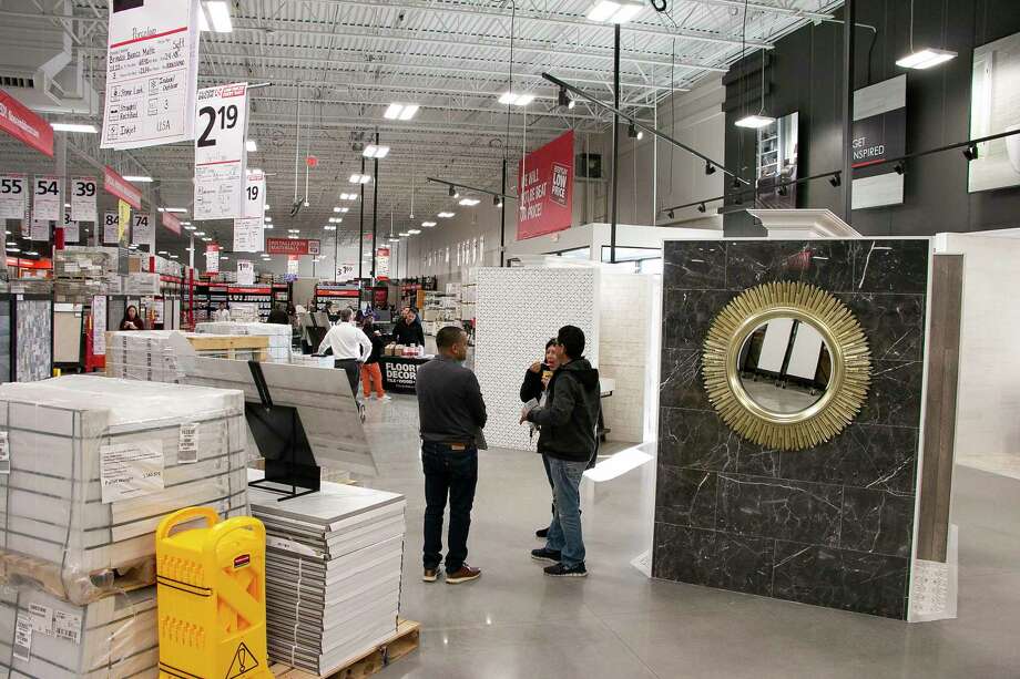 Roundups Floor And Decor Holds Grand Opening New Stores