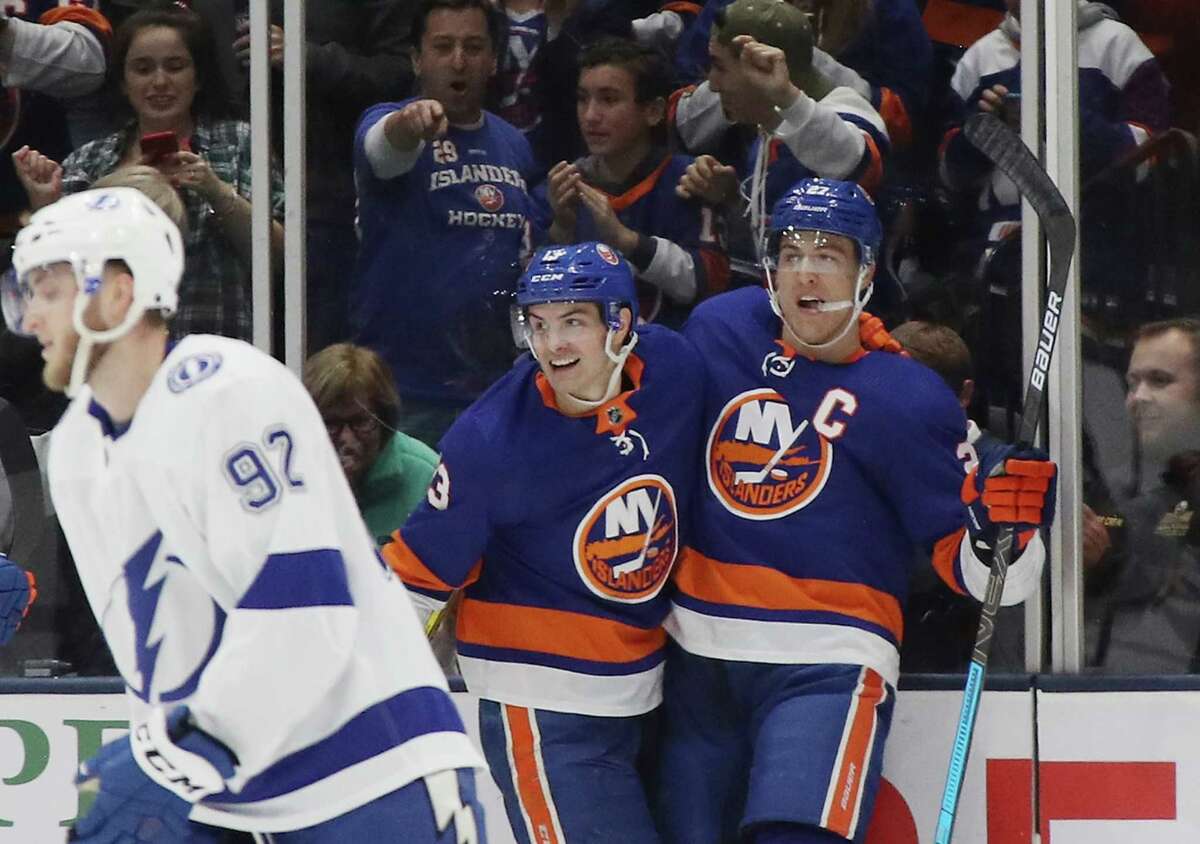 UNIONDALE, NEW YORK - NOVEMBER 01: Anders Lee #27 of the New York Islanders celebrates his third period goal against the Tampa Bay Lightning at NYCB Live's Nassau Coliseum on November 01, 2019 in Uniondale, New York. The Islanders defeated the Lightning 5-2. (Photo by Bruce Bennett/Getty Images)