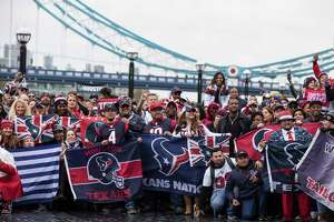 Texans fans travel to London ahead of team's game vs. Jaguars