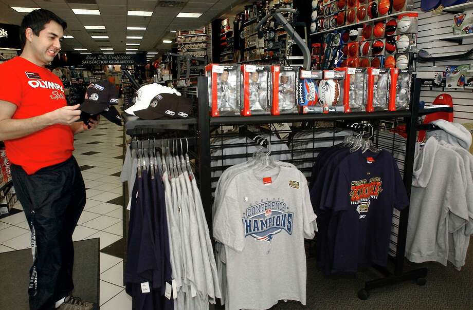 sports clothing stores