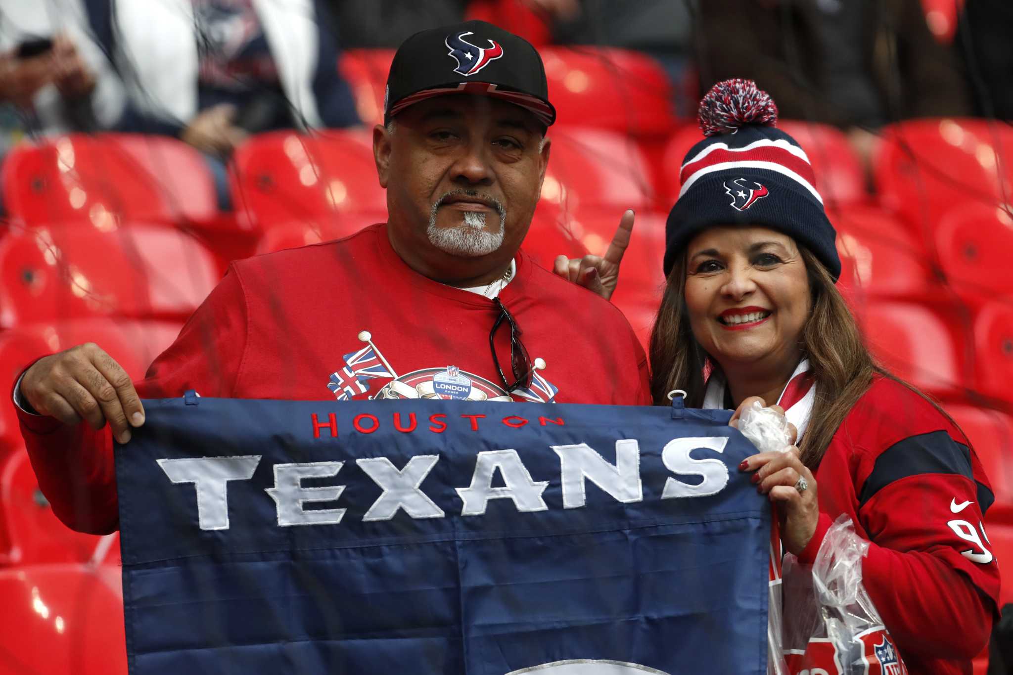 Deshaun Watson throws 5 TD passes as the Houston Texans romp past