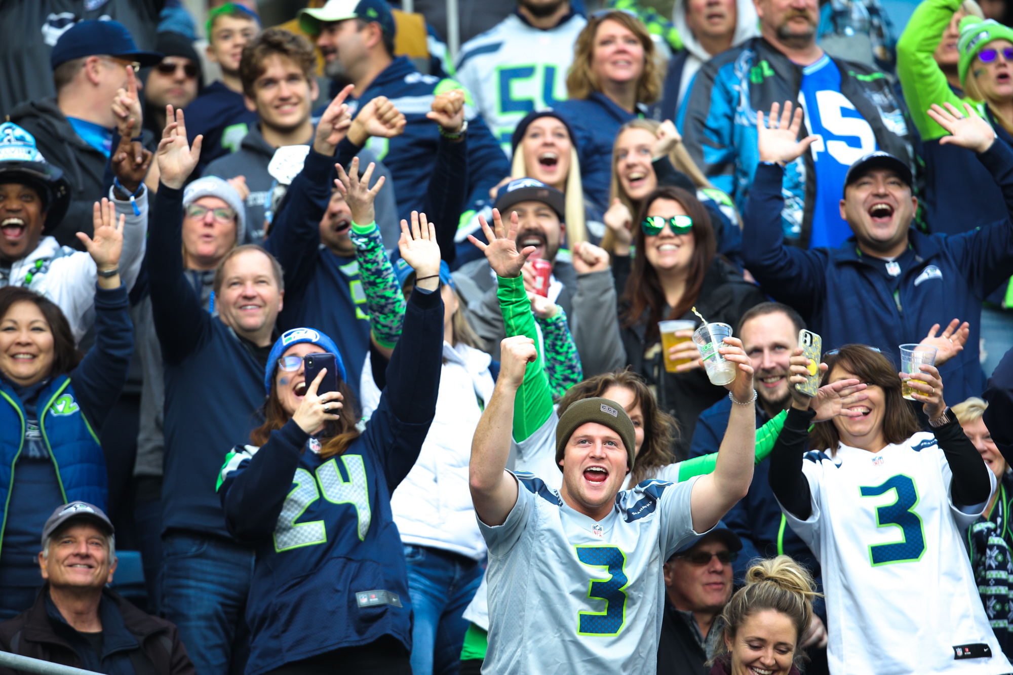 'Bring back the noise': Seattle's Lumen Field to return to full capacity for Seahawks games