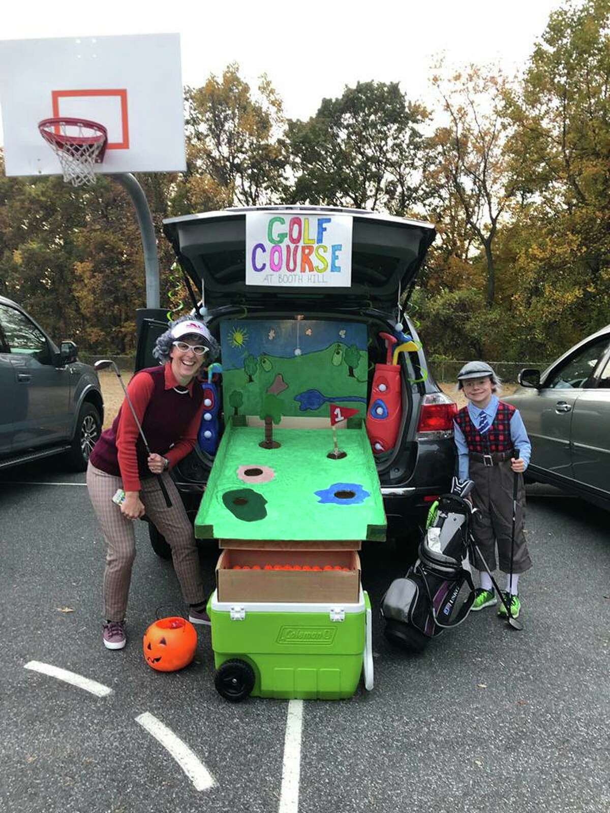 On Friday, Oct. 25, Booth Hill School held their Halloween Spooktacular. Students enjoyed a Trunk or Treat and many Halloween games.