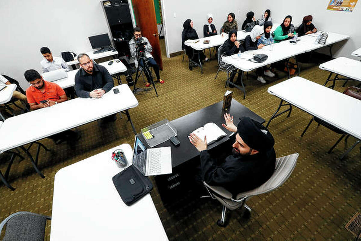Imam Sayed Mohammad Baqer Al-Qazwini speaks Oct. 9 during a class at Al-Hujjah Islamic Seminary in Dearborn Heights, Michigan. The growth of Islam in the U.S. has spurred a need for more imams who come from within U.S. borders and speak English.