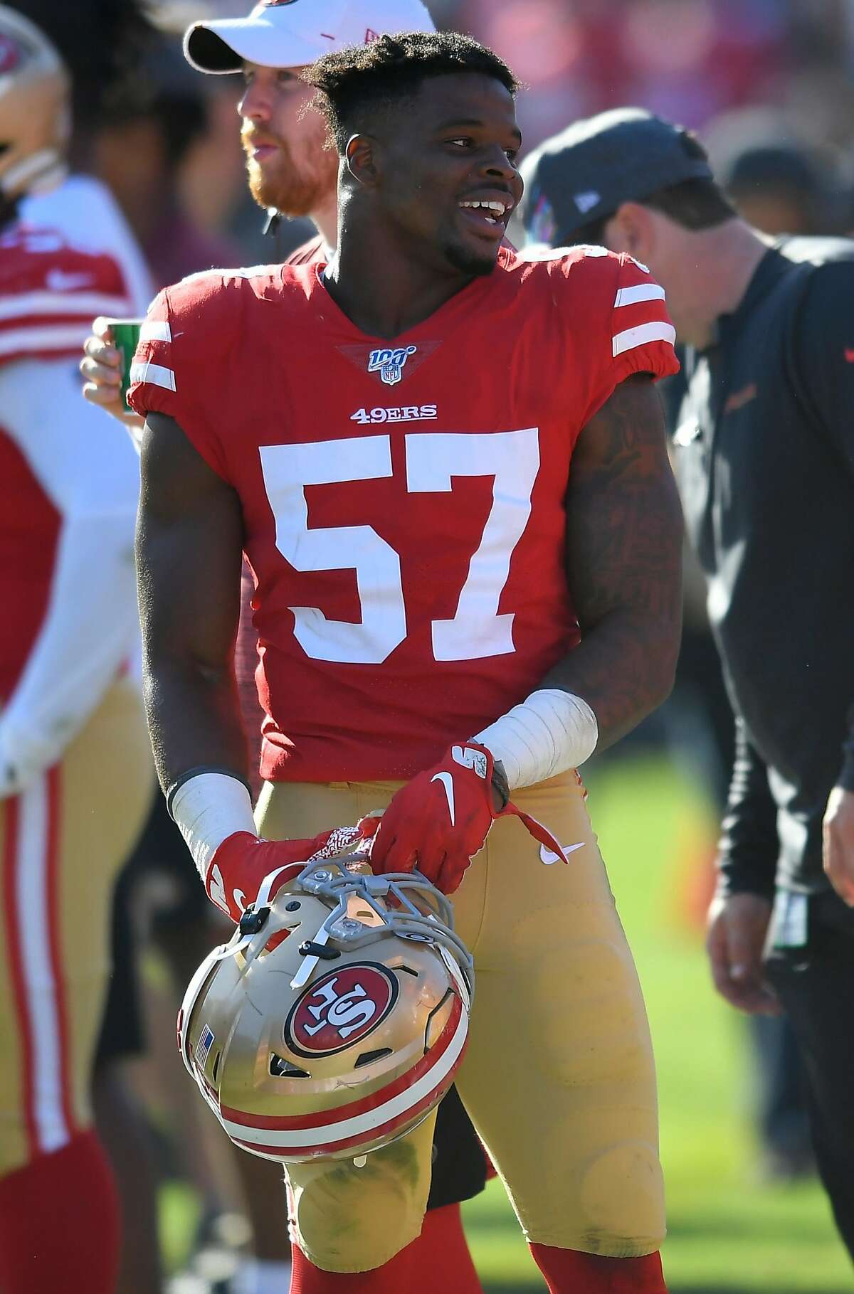 Linebacker (57) Dre Greenlaw of the San Francisco 49ers against the Los  Angeles Rams in an