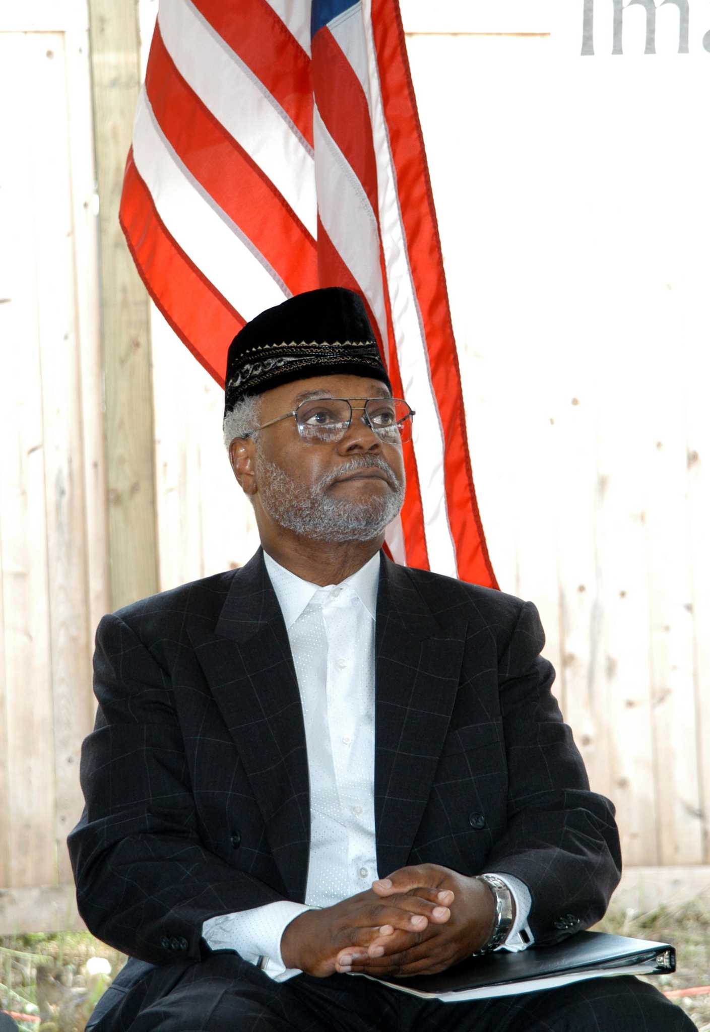 Imam Hasan dies at 83, leaves legacy of peace, interfaith relations