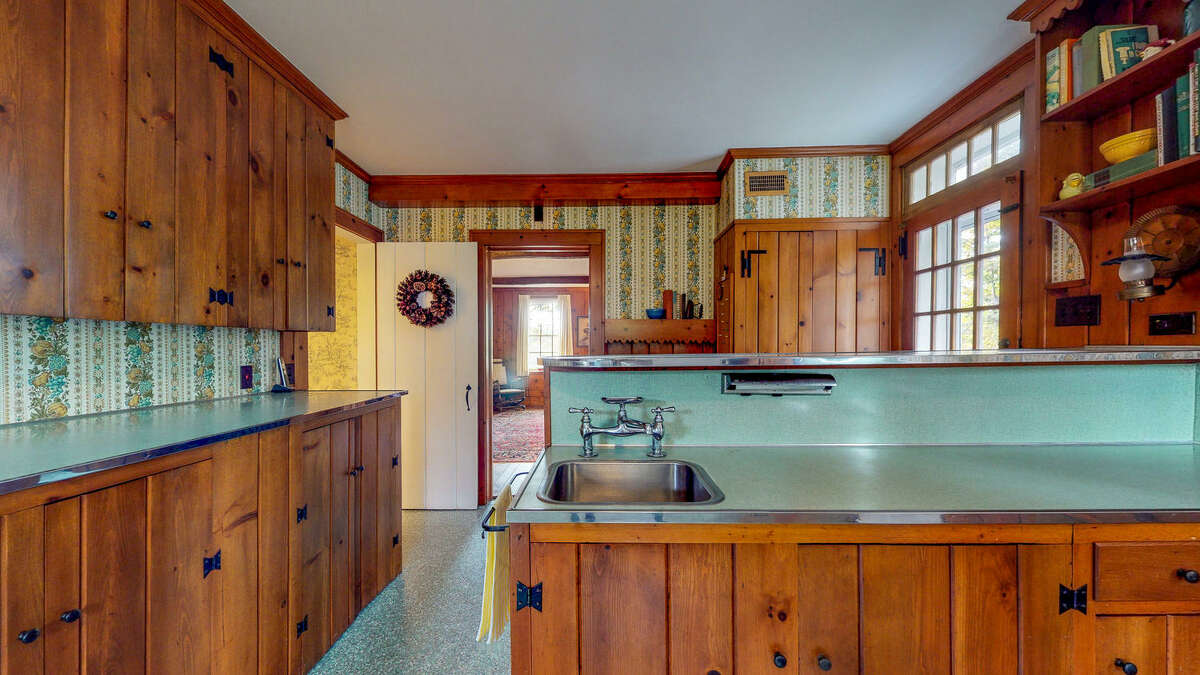 House of the Week: Farmhouse in Charlton