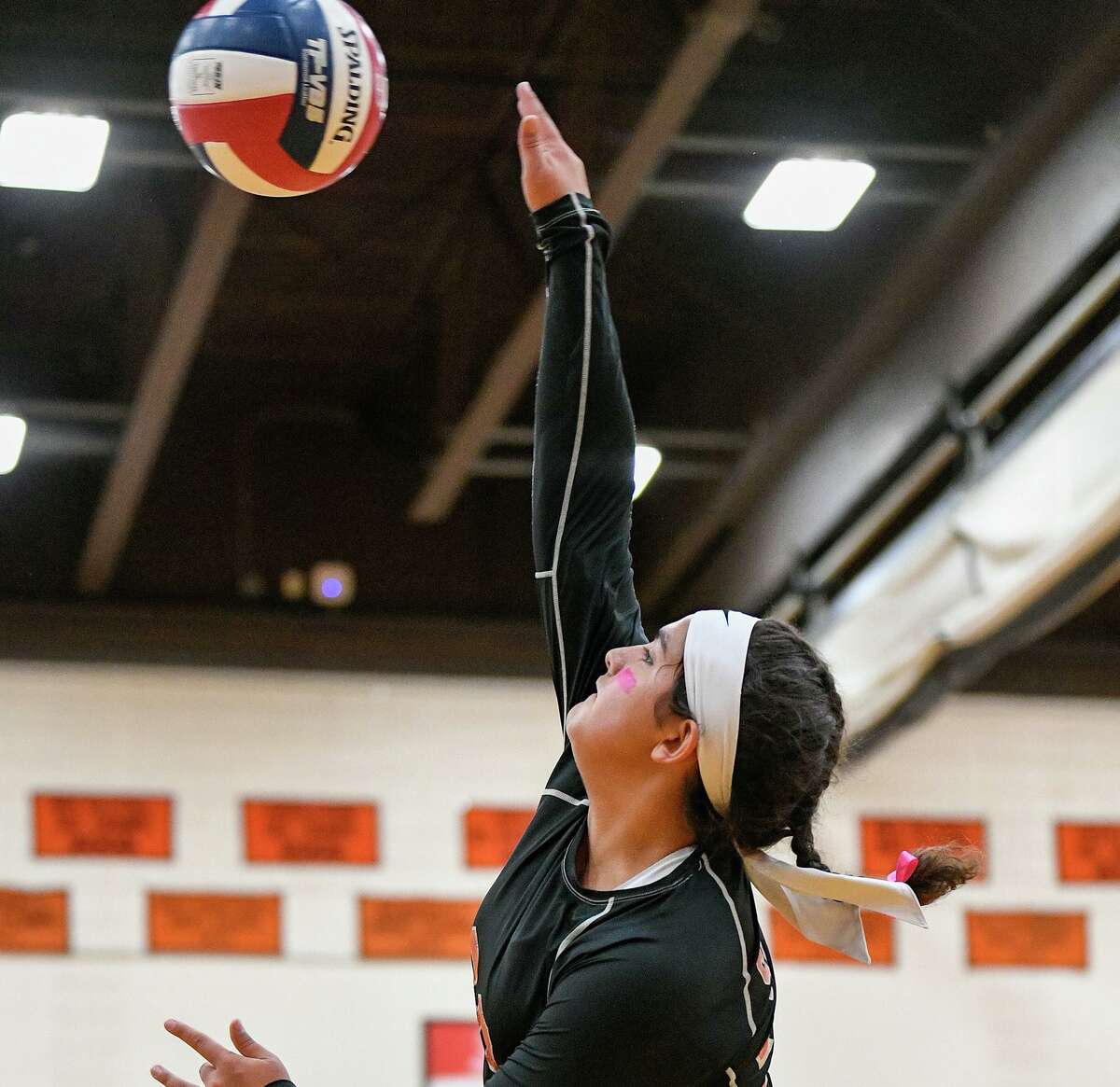 Jess Jayakar had 19 kills for Shelton in its SCC semifinal win against Cheshire.