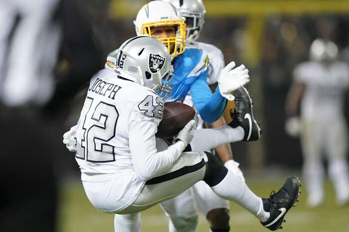 Raiders' Benson Mayowa — in a career year — 'energizes' the pass rush