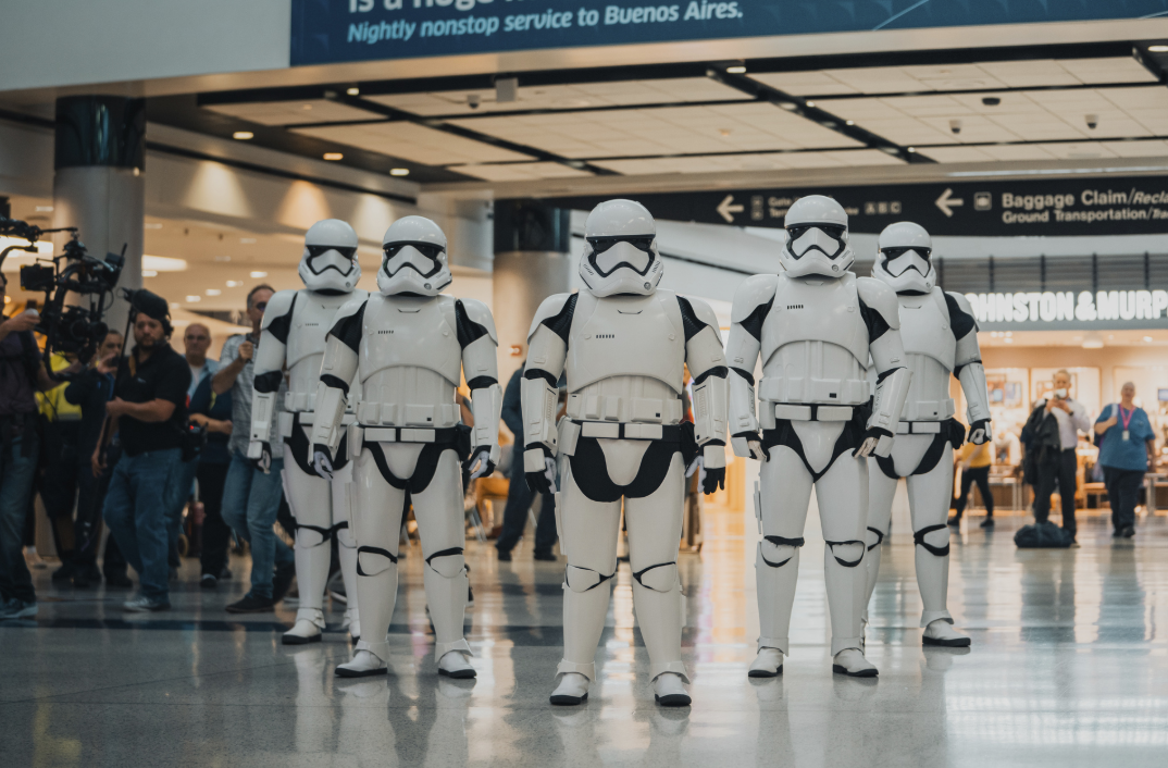 United Airlines 'Star Wars' plane makes maiden flight from Houston's IAH - Chron