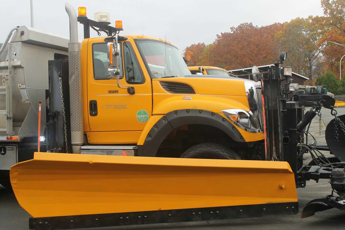 Getting There Dont pass plows, DOT says photo