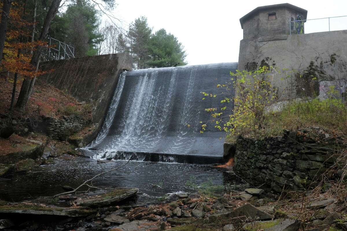 Dangerous dams, Latinos gain offices, and more you might have missed