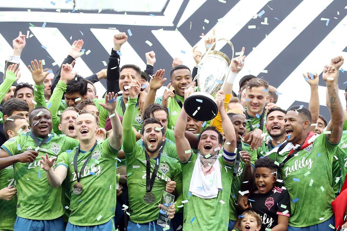 Sounders dust Toronto FC in MLS Cup