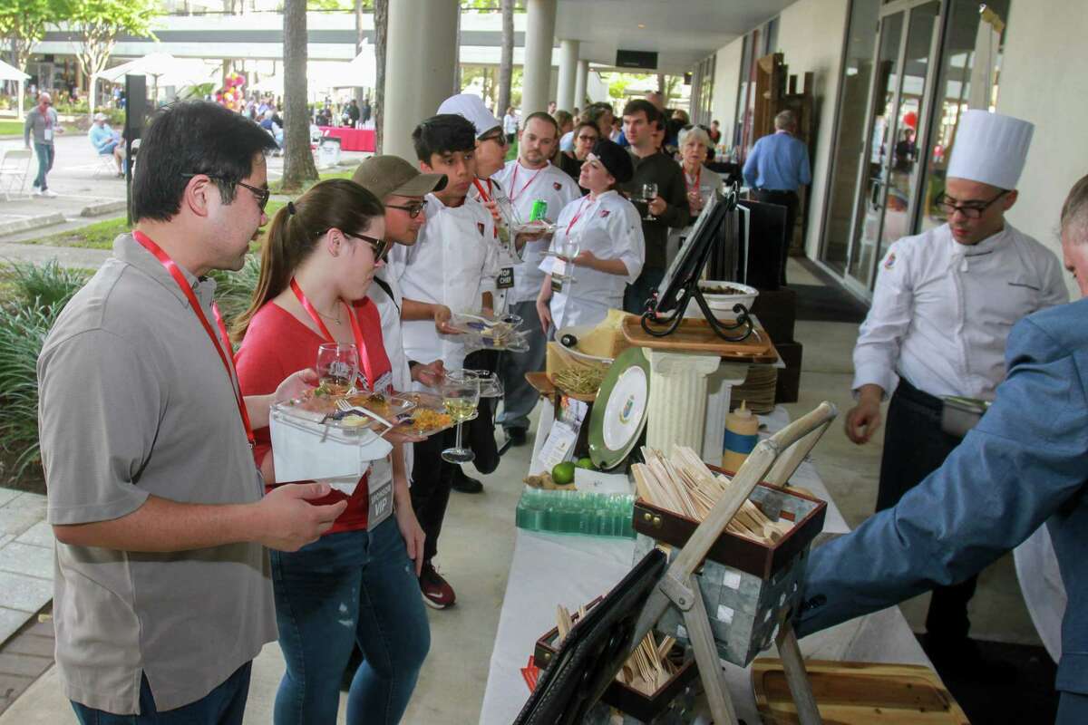 Houston top chefs cook up good time at Risotto Festival