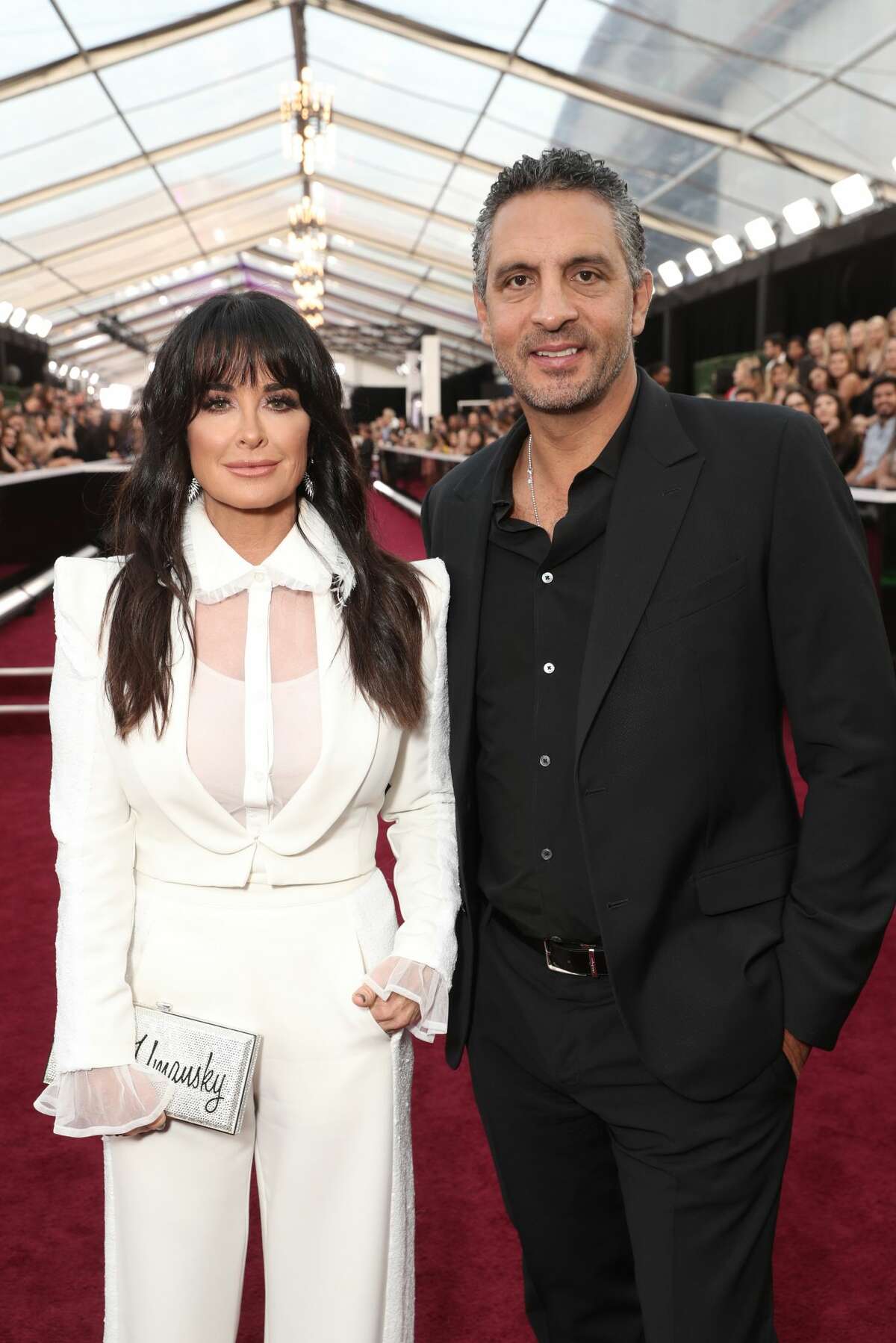 SANTA MONICA, CALIFORNIA - NOVEMBER 10: 2019 E! PEOPLE'S CHOICE AWARDS -- Pictured: (l-r) Kyle Richards and Mauricio Umansky arrive to the 2019 E! People's Choice Awards held at the Barker Hangar on November 10, 2019. -- NUP_188990 (Photo by Todd Williamson/E! Entertainment/NBCU Photo Bank via Getty Images)