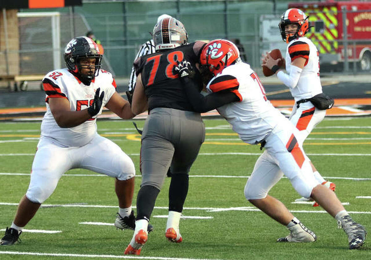 Friday night football: Minooka Indians are the only local football