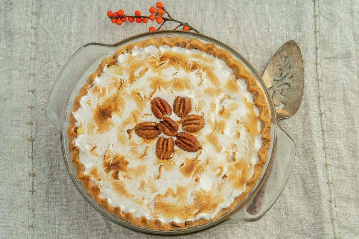 Recipe Toasted Rice Pudding Pie with Greenway Espresso Meringue